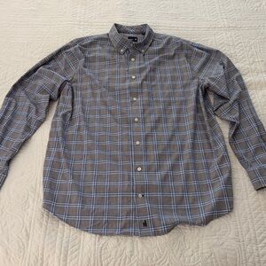Johnnie O button down Performance shirt, Medium size